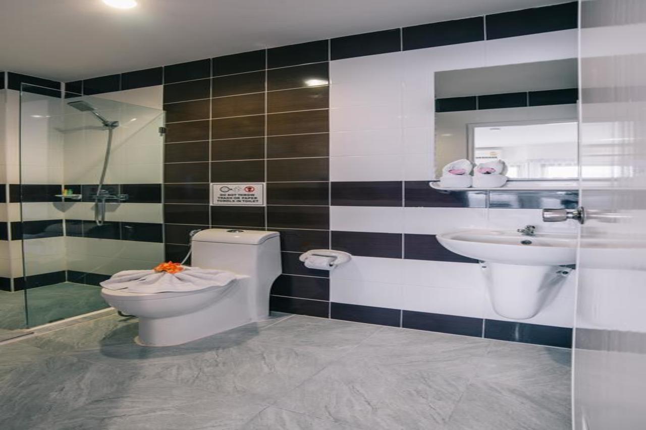 Studio Patong By Icheck Inn Phuket Exterior foto