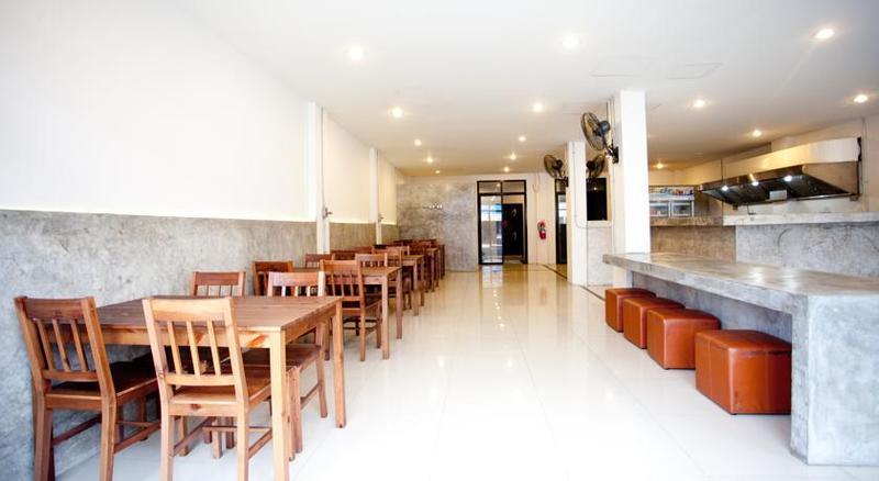 Studio Patong By Icheck Inn Phuket Exterior foto