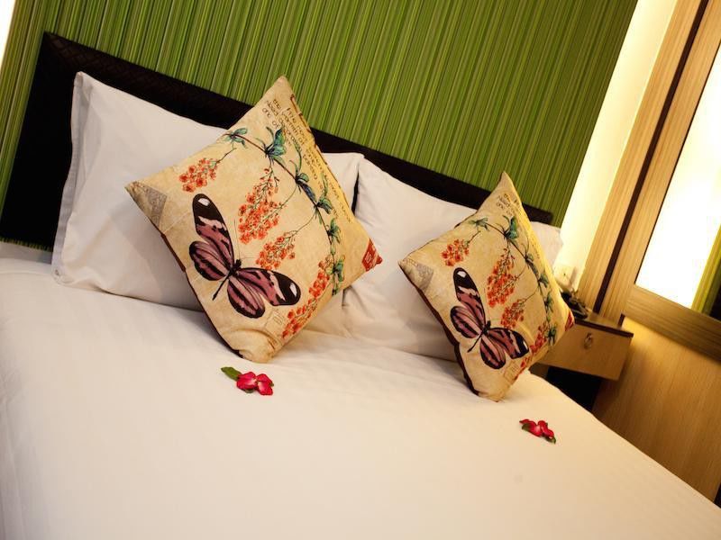 Studio Patong By Icheck Inn Phuket Exterior foto