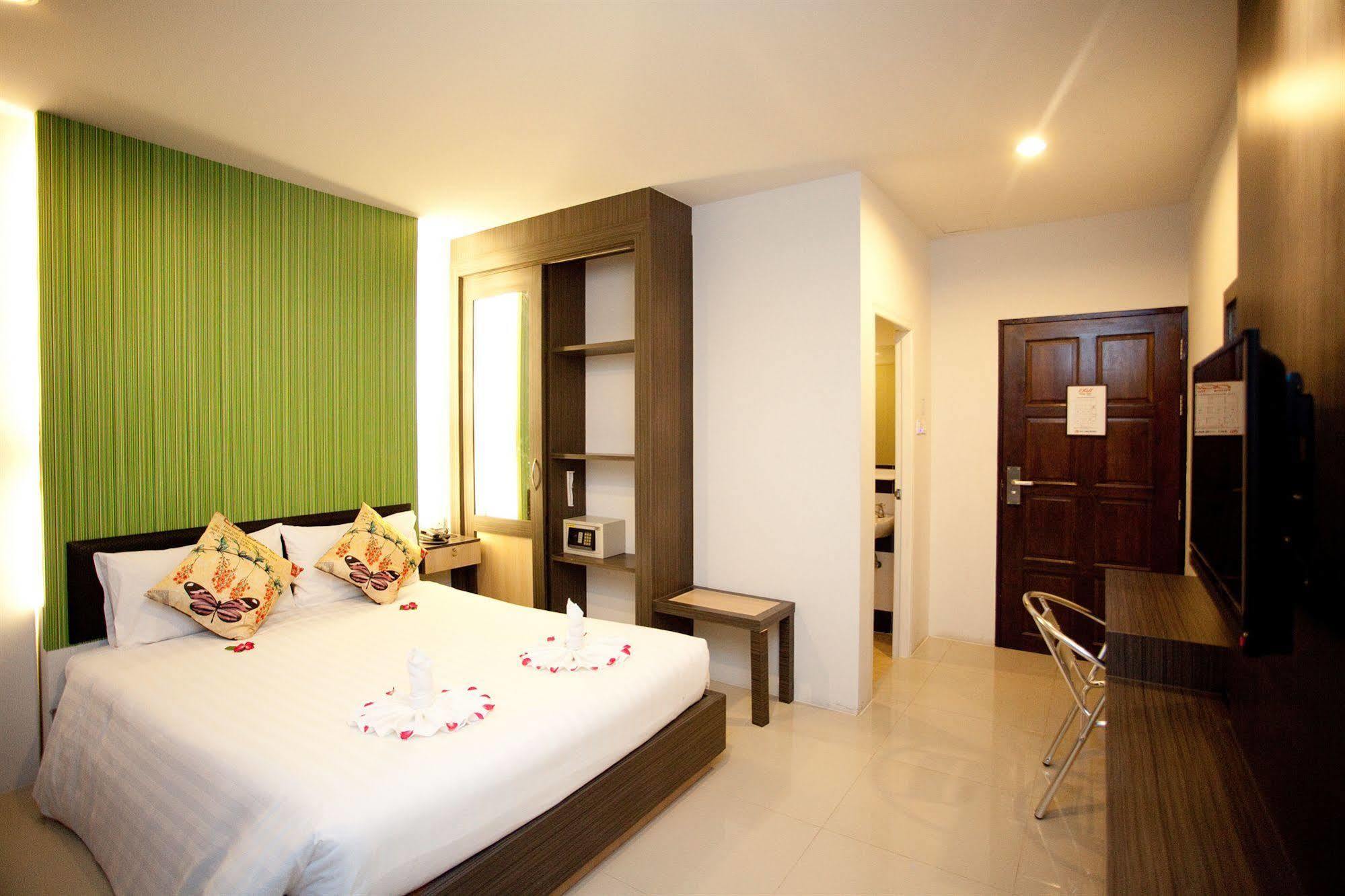 Studio Patong By Icheck Inn Phuket Exterior foto